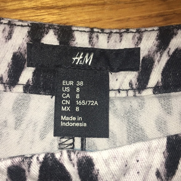 Pattern pants - Picture 2 of 3